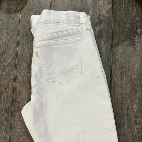 Levi’s Jeans - Picture 8 of 9